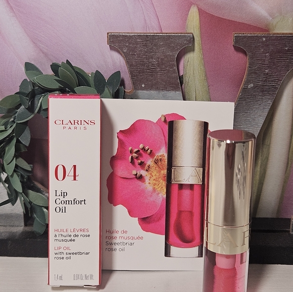 Clarins Lip Comfort Oil - Picture 4 of 12